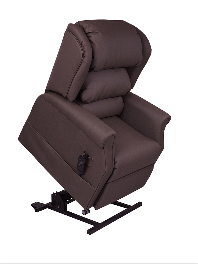 Ambassador Rp Lionfish Side On 3qr Rise Rgb 947